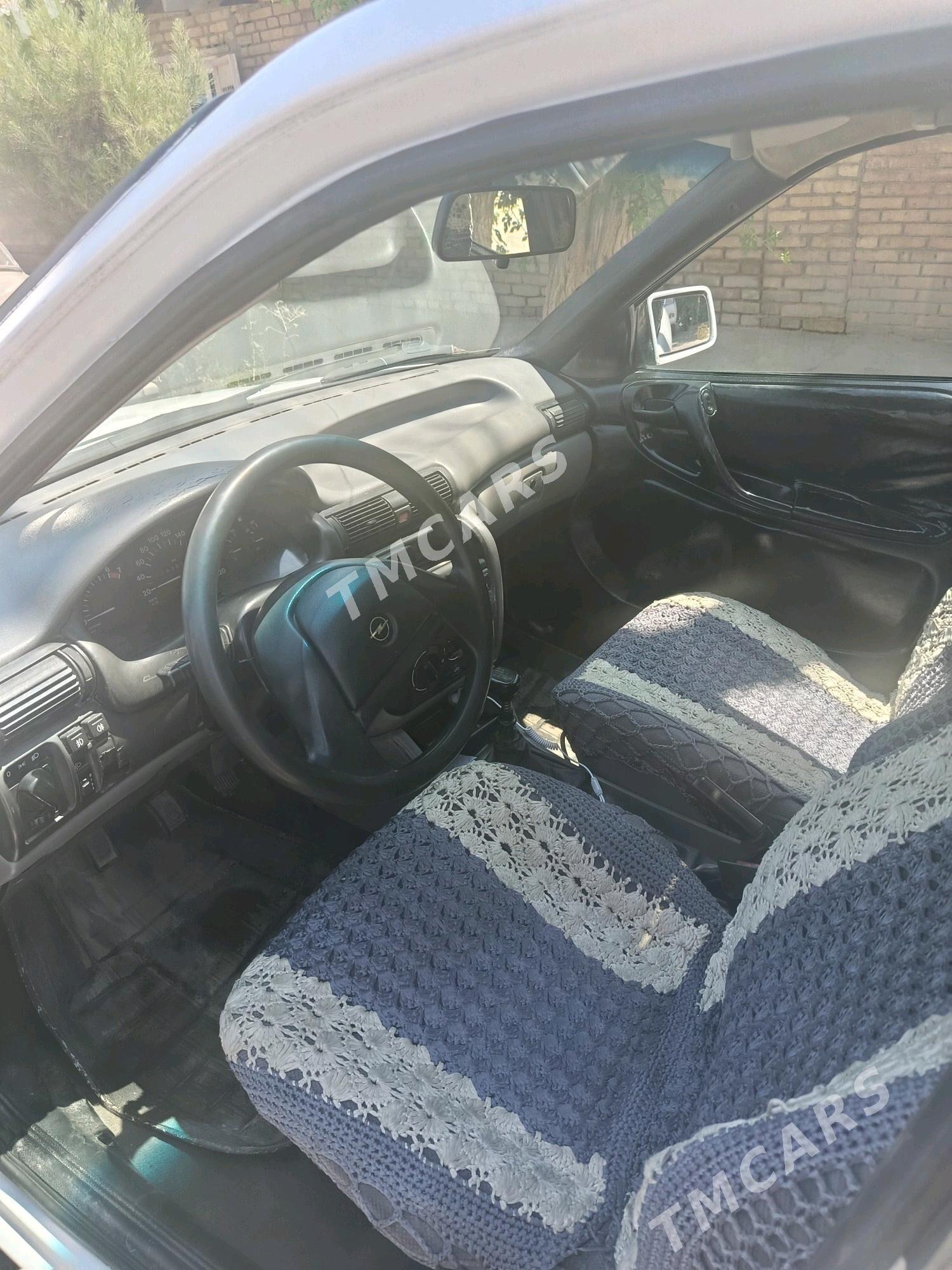 Opel Astra 1992 - 30 000 TMT - Халач - img 5