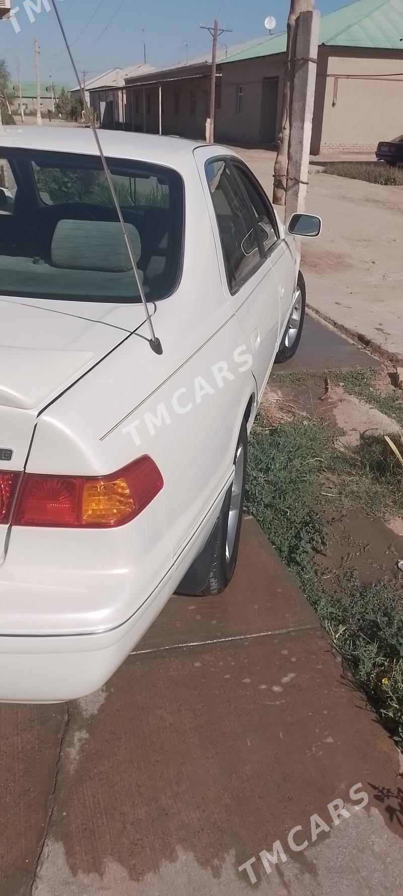 Toyota Camry 1997 - 140 000 TMT - Шабатский этрап - img 2