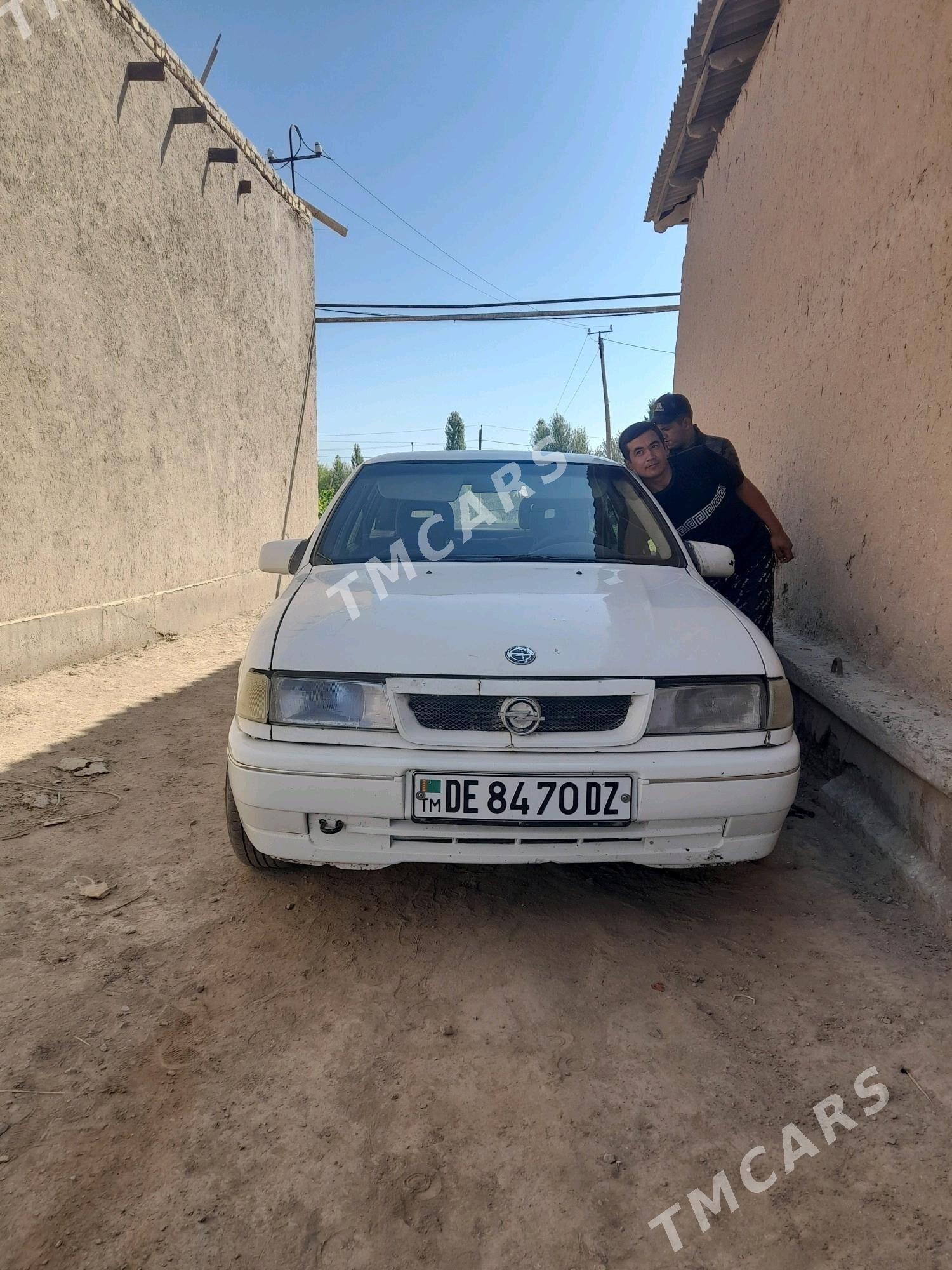 Opel Vectra 1992 - 25 000 TMT - Boldumsaz - img 3