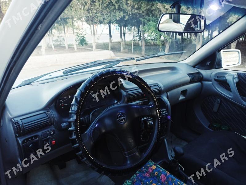 Opel Astra 1993 - 35 000 TMT - Tejen - img 7