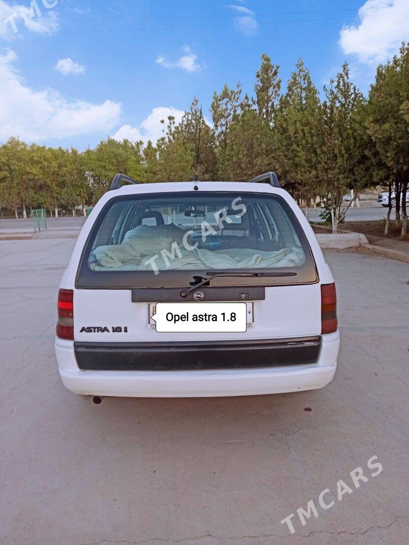 Opel Astra 1993 - 35 000 TMT - Tejen - img 4