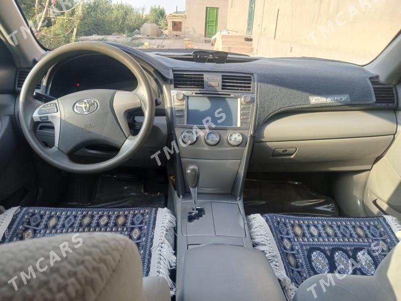 Toyota Camry 2011 - 220 000 TMT - Кёнеургенч - img 8