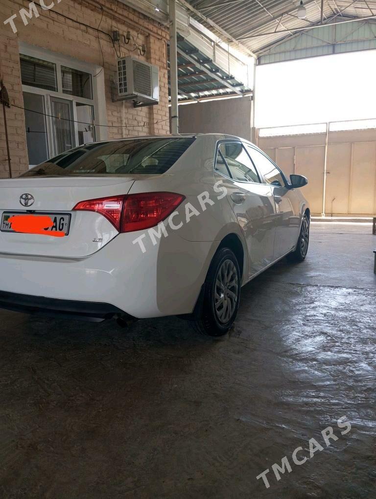 Toyota Corolla 2017 - 210 000 TMT - Aşgabat - img 4