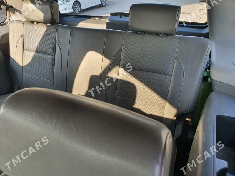 Nissan Armada 2005 - 230 000 TMT - Дашогуз - img 7