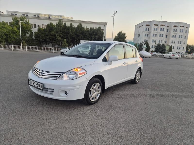 Nissan Versa 2011 - 145 000 TMT - Бедев - img 3