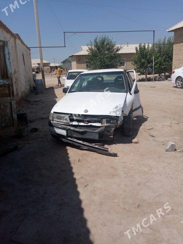 Opel Vectra 1992 - 12 000 TMT - Baýramaly - img 2