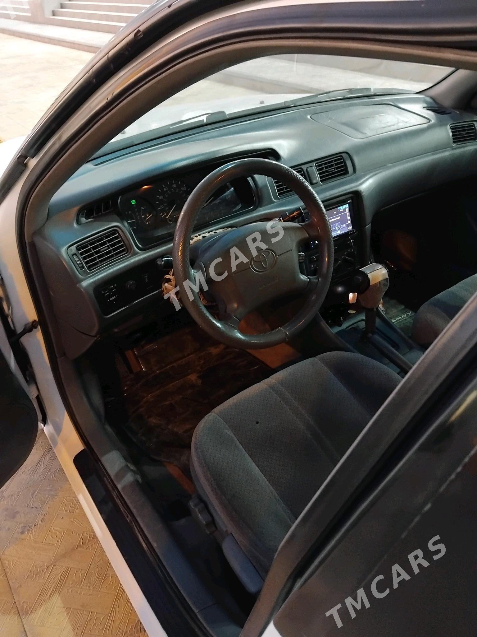 Toyota Camry 2000 - 110 000 TMT - Babadaýhan - img 2