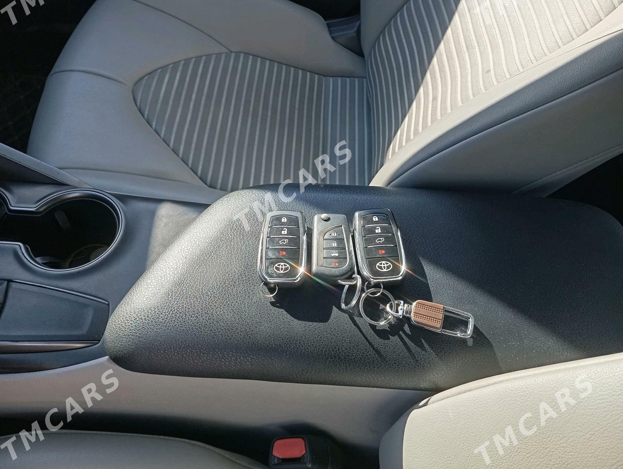 Toyota Camry 2020 - 255 000 TMT - Sarahs - img 8