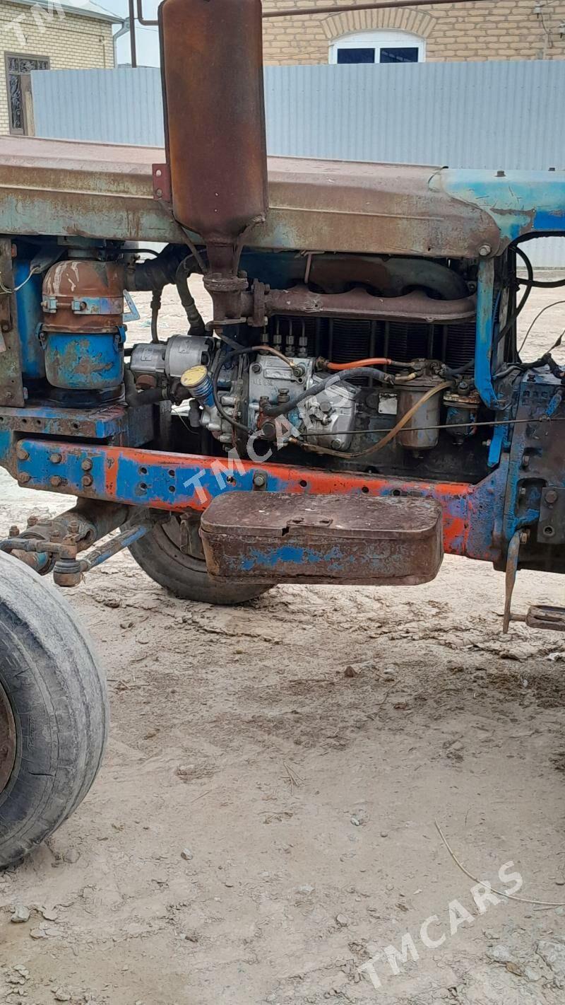 Belarus 320 1991 - 32 000 TMT - Кака - img 2