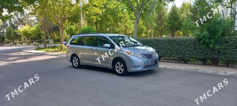 Toyota Sienna 2011 - 275 000 TMT - Aşgabat - img 9