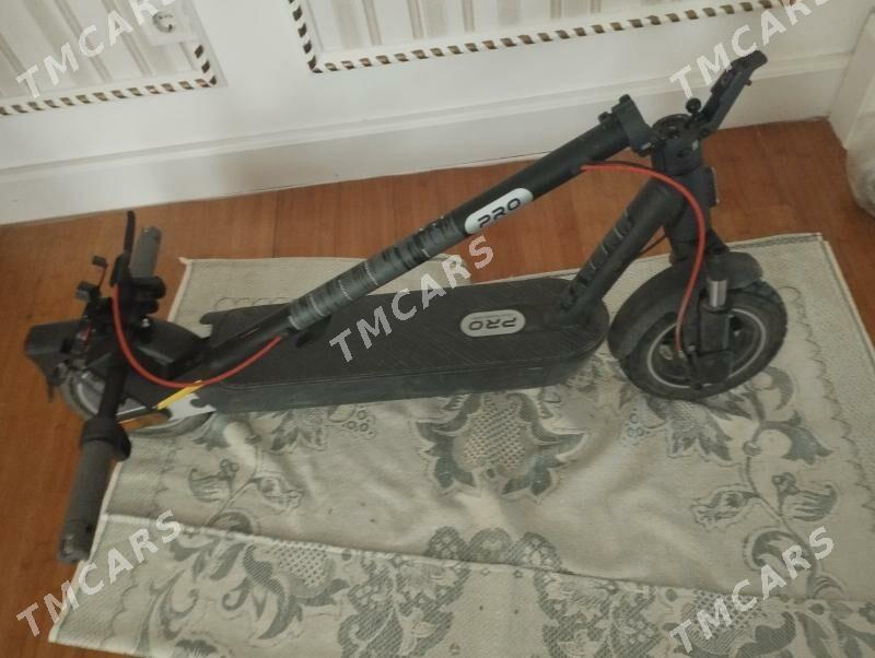 Xiaomi scooter 5 pro - Moskowskiý köç. (10 ýyl abadançylyk şaýoly) - img 5