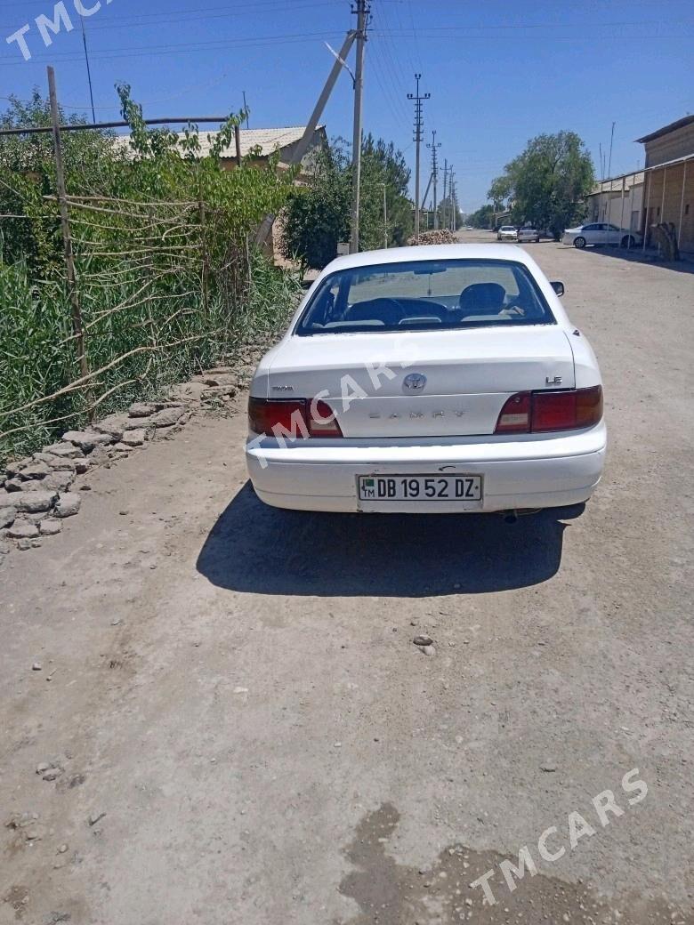 Toyota Camry 1996 - 52 000 TMT - Дашогуз - img 2
