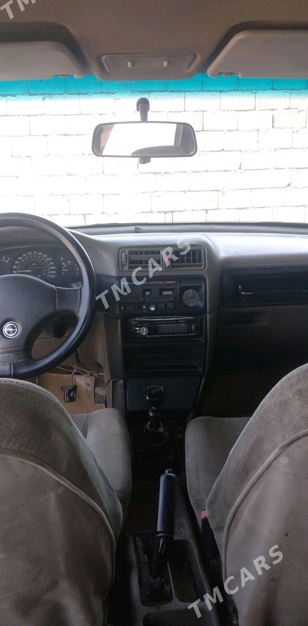Opel Vectra 1989 - 28 000 TMT - Babadaýhan - img 5