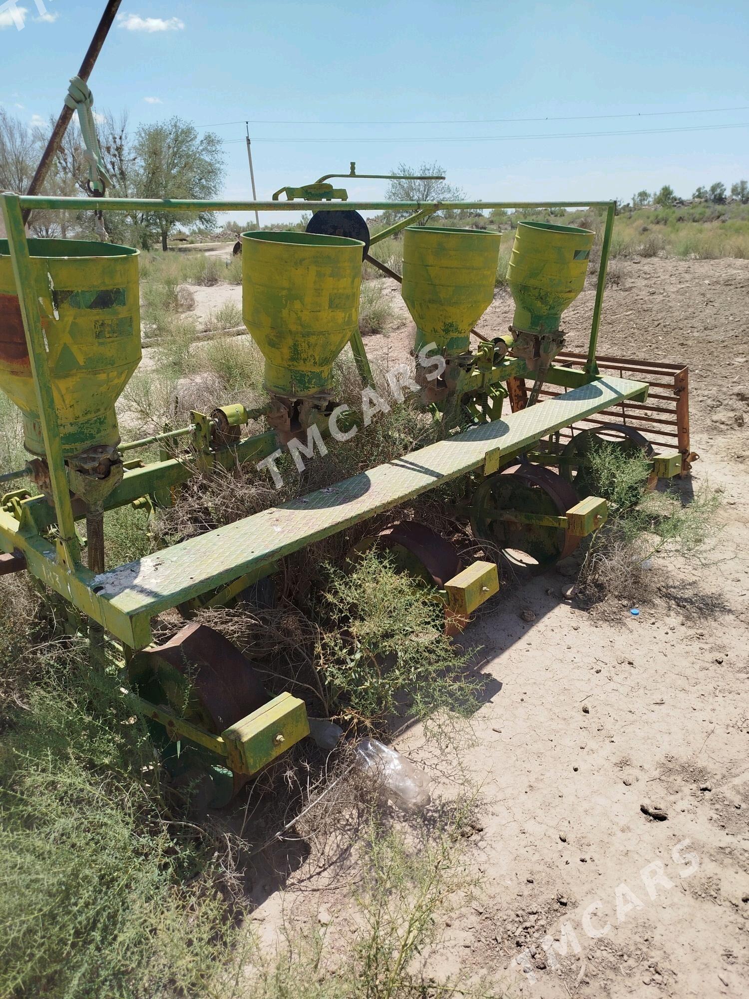 MTZ 82 2000 - 300 000 TMT - Дашогуз - img 8