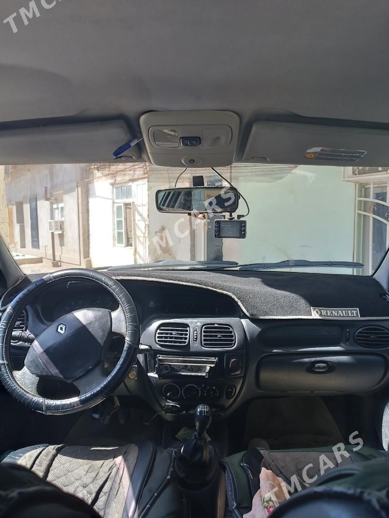 Renault Megane 2 2002 - 55 000 TMT - Теджен - img 3