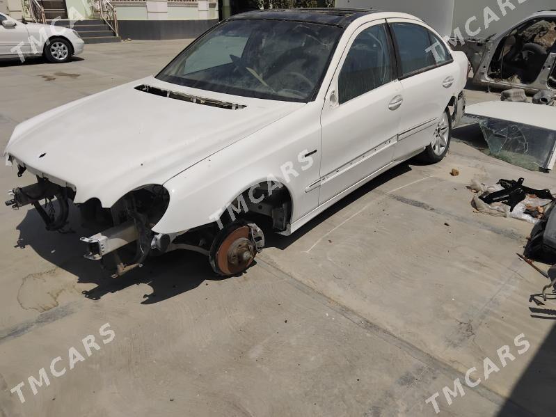 Mercedes-Benz E320 2003 - 30 000 TMT - Балканабат - img 3