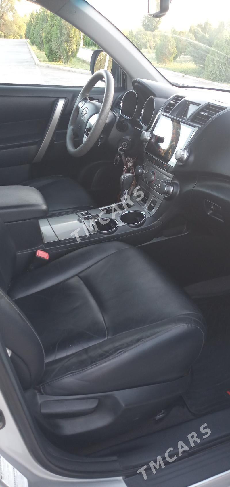 Toyota Highlander 2012 - 352 000 TMT - Дашогуз - img 6