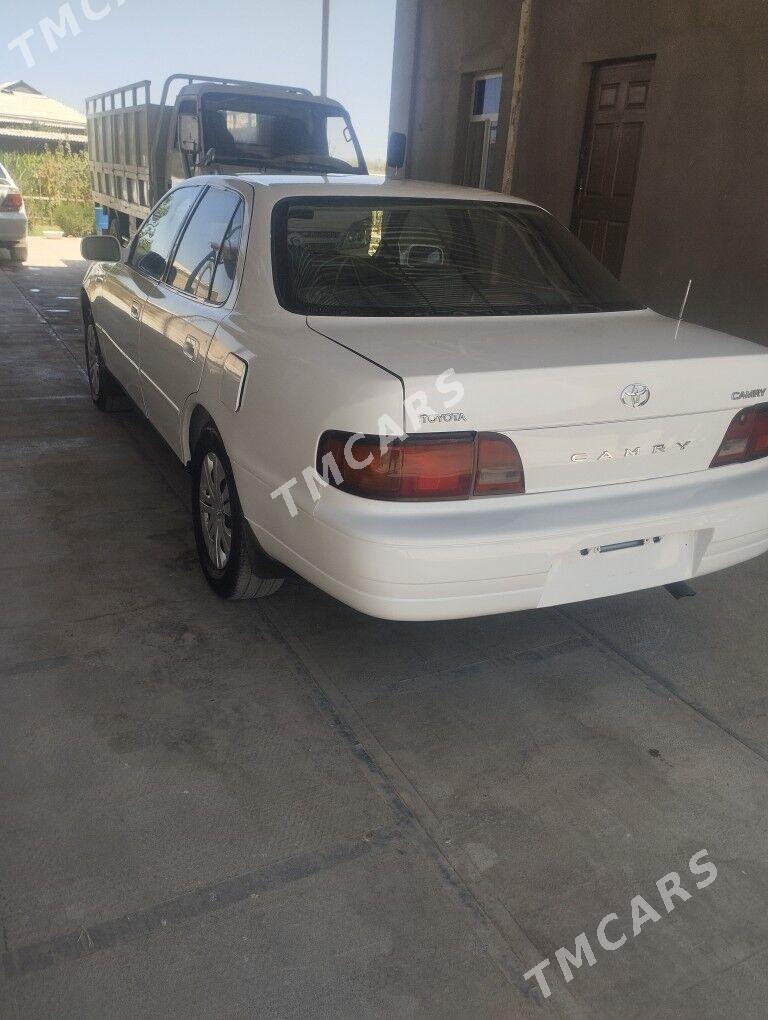 Toyota Camry 1996 - 85 000 TMT - Векильбазар - img 3