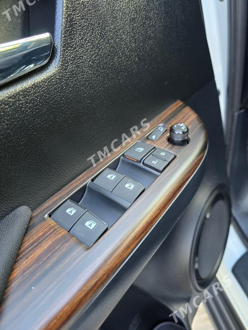Toyota Hilux 2025 - 686 000 TMT - Туркменабат - img 10