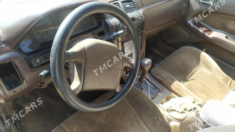 Nissan Maxima 1996 - 30 000 TMT - Халач - img 3