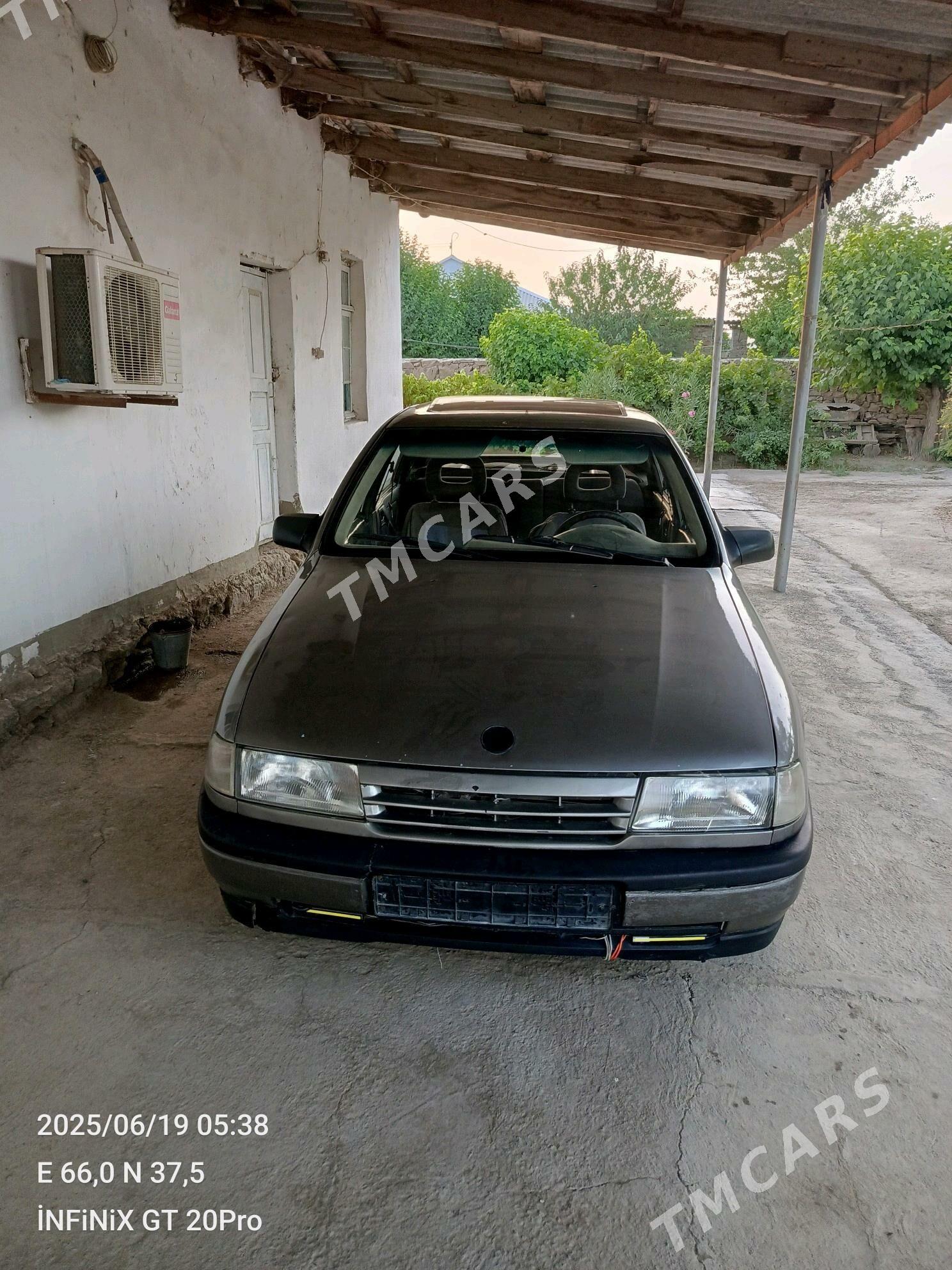 Opel Vectra 1990 - 28 000 TMT - Койтендаг - img 5
