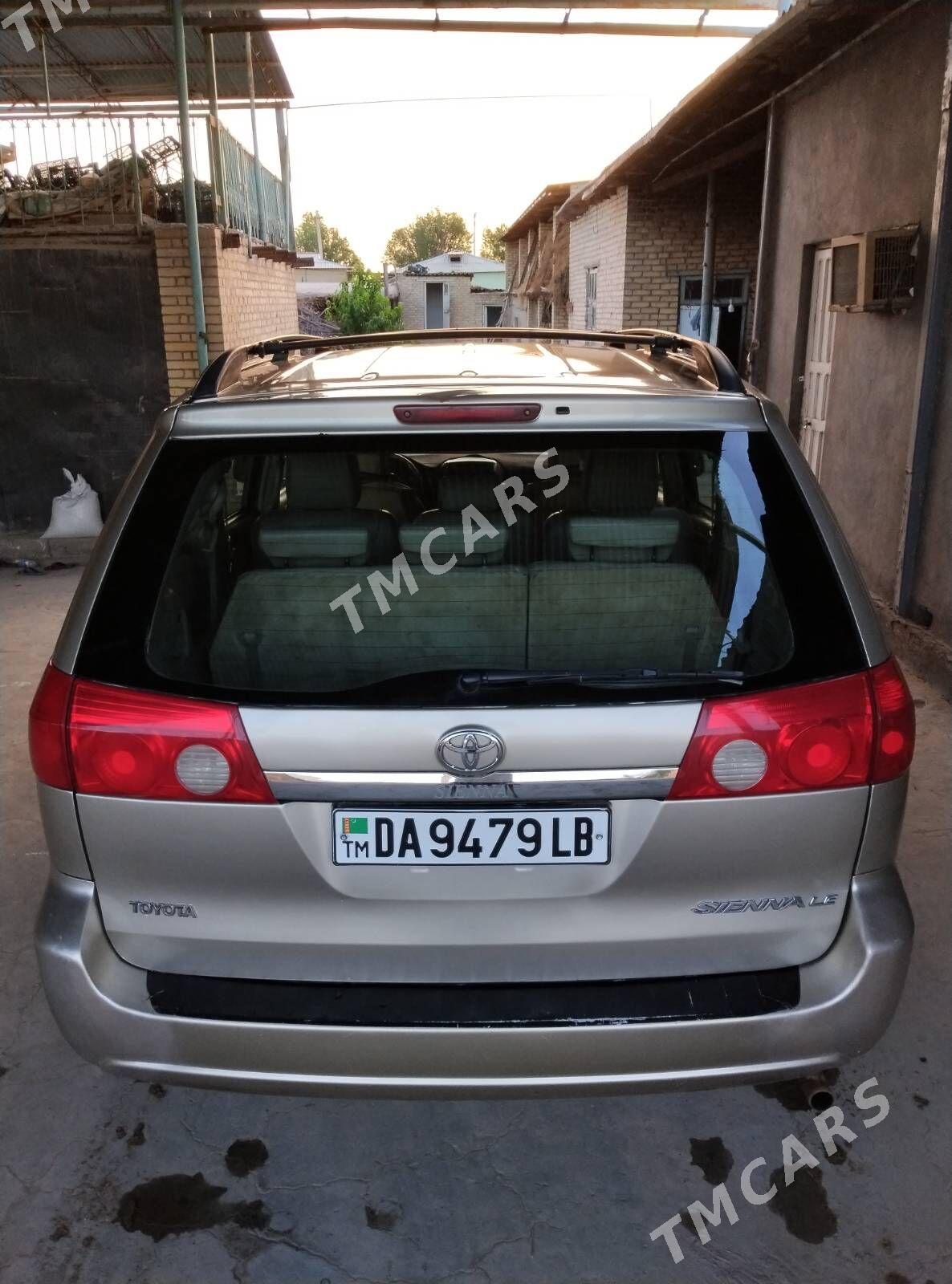 Toyota Sienna 2008 - 220 000 TMT - Türkmenabat - img 2