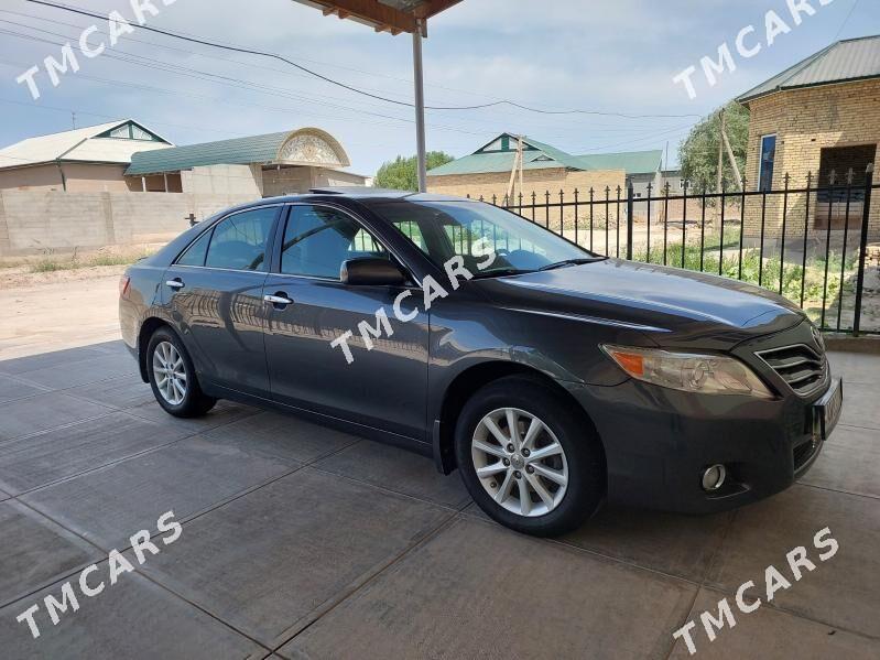Toyota Camry 2010 - 220 000 TMT - Кёнеургенч - img 3