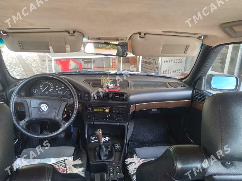 BMW 525 1993 - 78 000 TMT - Balkanabat - img 3
