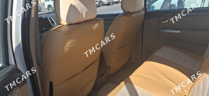 Toyota Fortuner 2013 - 300 000 TMT - Туркменабат - img 6