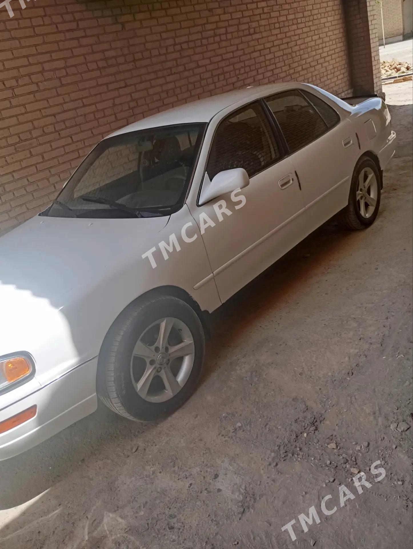 Toyota Camry 1993 - 65 000 TMT - Сакар - img 4