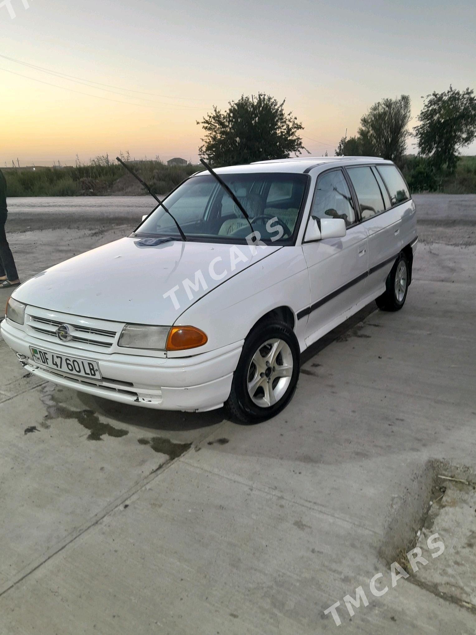 Opel Astra 1992 - 35 000 TMT - Чарджоу - img 3