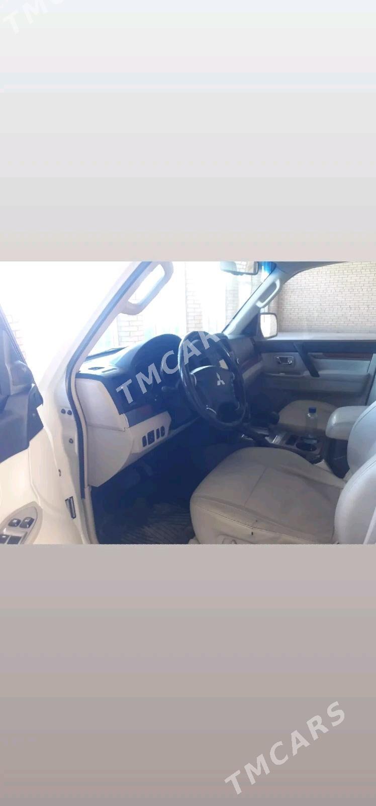 Mitsubishi Pajero 2008 - 230 000 TMT - Dänew - img 5