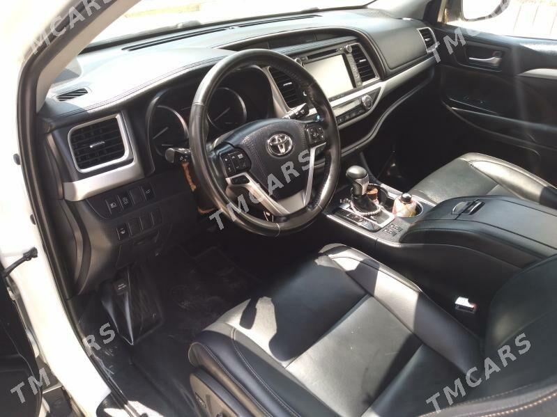 Toyota Highlander 2019 - 460 000 TMT - Балканабат - img 4