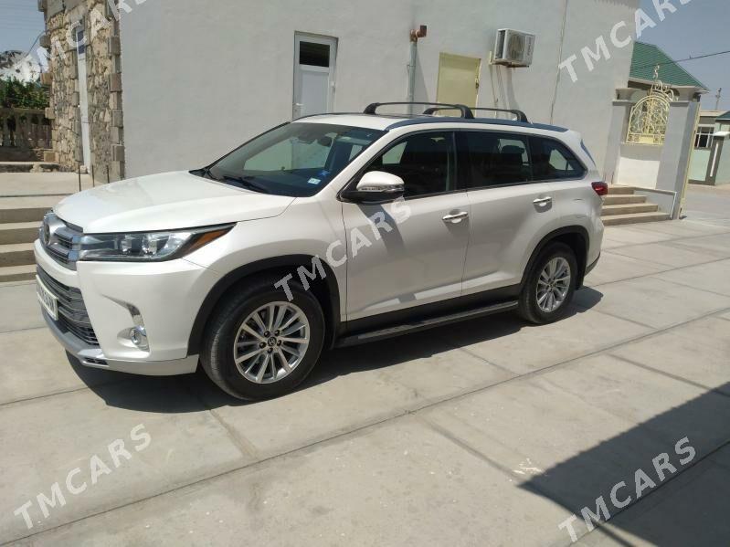 Toyota Highlander 2019 - 460 000 TMT - Балканабат - img 2