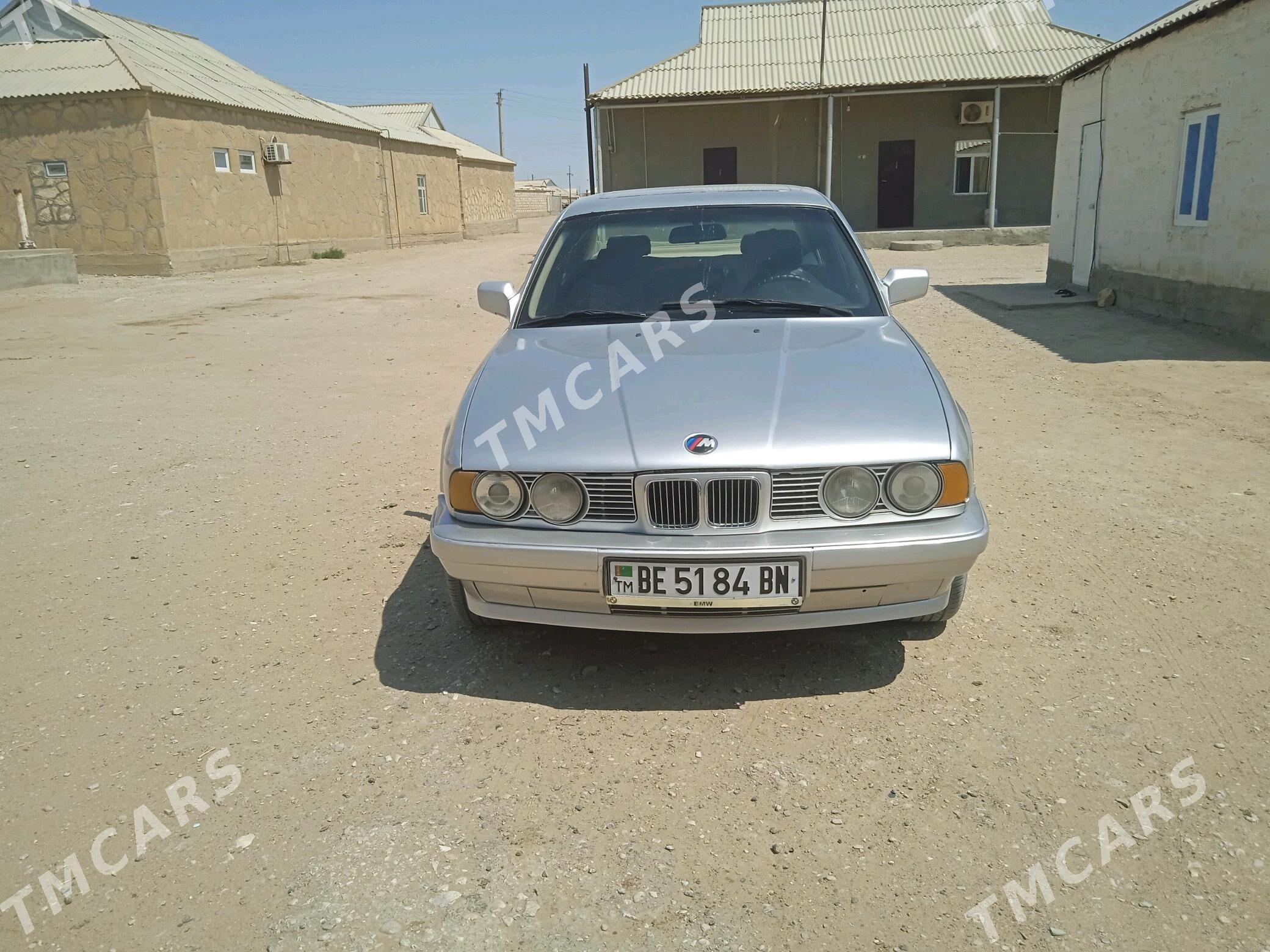 BMW 525 1990 - 54 000 TMT - Гумдаг - img 3