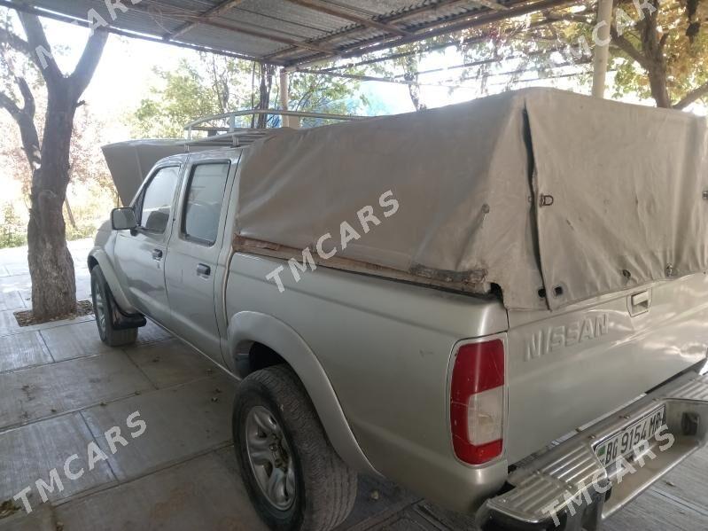 Nissan Navara 2004 - 90 000 TMT - Мары - img 5