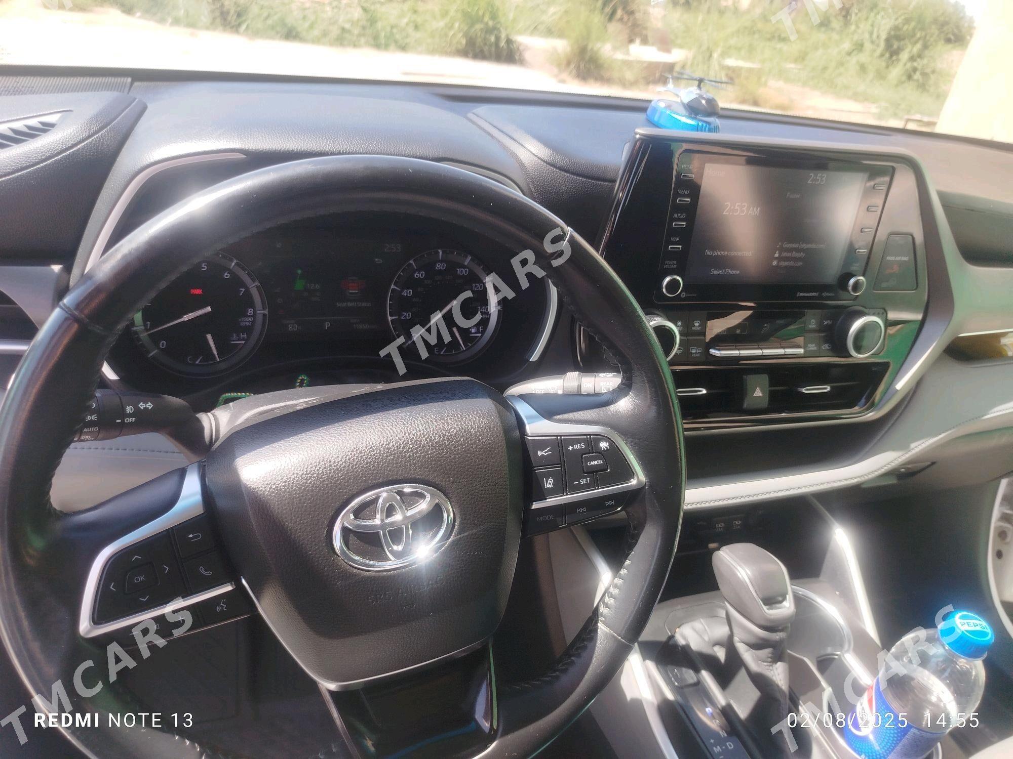 Toyota Highlander 2020 - 500 000 TMT - Сакарчага - img 3