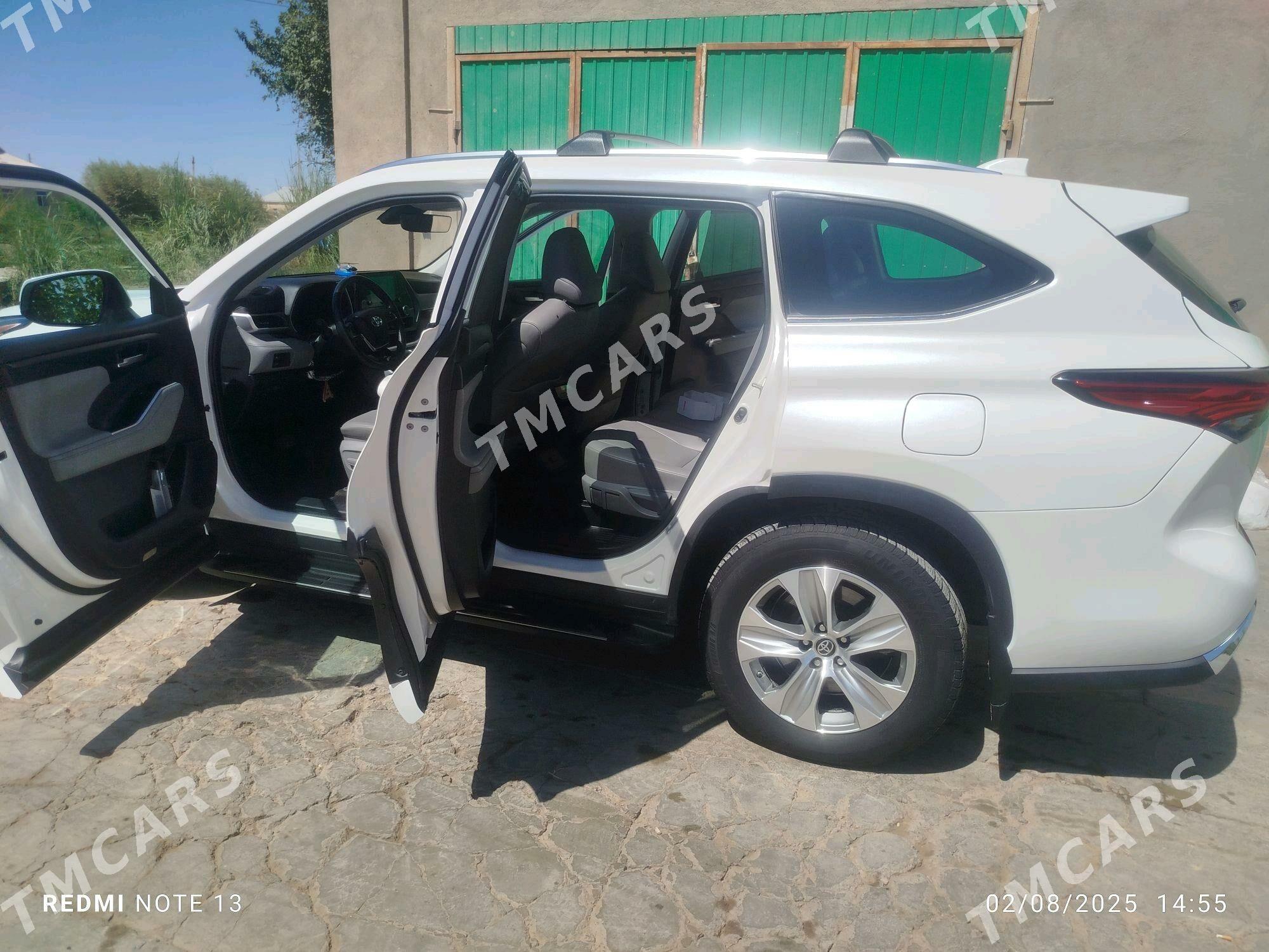 Toyota Highlander 2020 - 500 000 TMT - Сакарчага - img 4