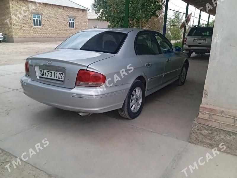Hyundai Sonata 2001 - 70 000 TMT - Губадаг - img 3
