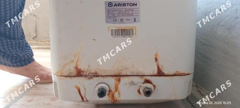 BOYLER ARISTON 15 L - 4 мкр - img 2