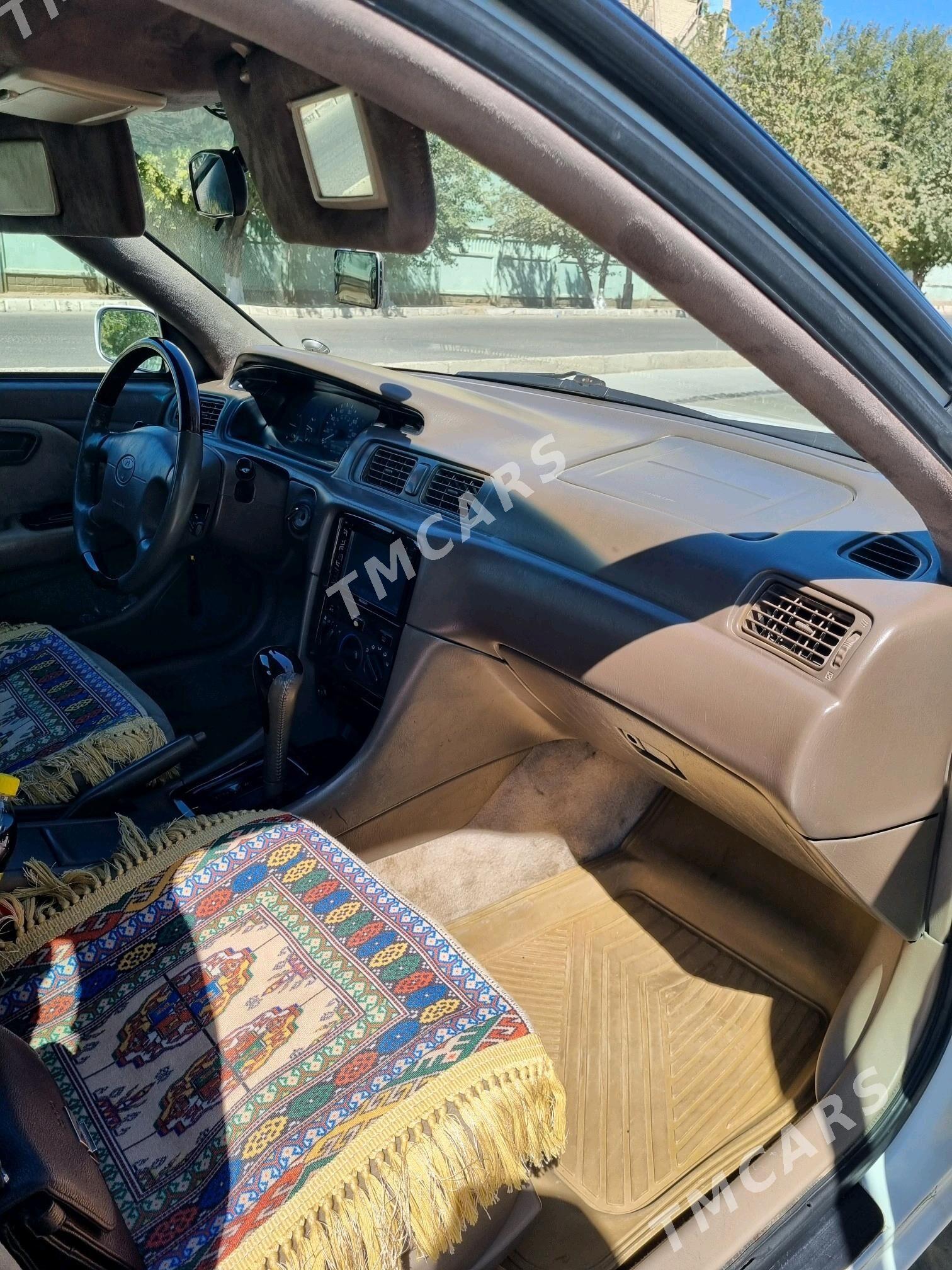 Toyota Camry 2000 - 138 000 TMT - Mary - img 9