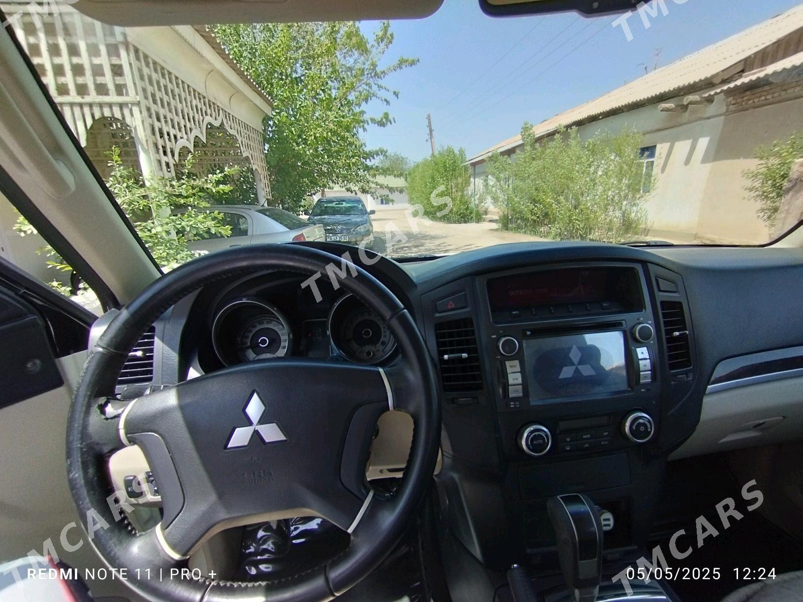 Mitsubishi Pajero 2011 - 200 000 TMT - Кёнеургенч - img 3