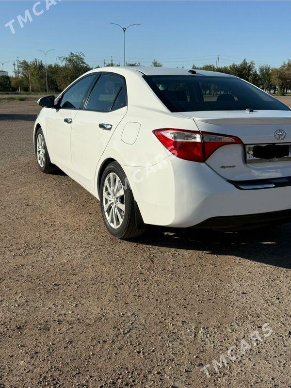 Toyota Corolla 2014 - 150 000 TMT - Дашогуз - img 4