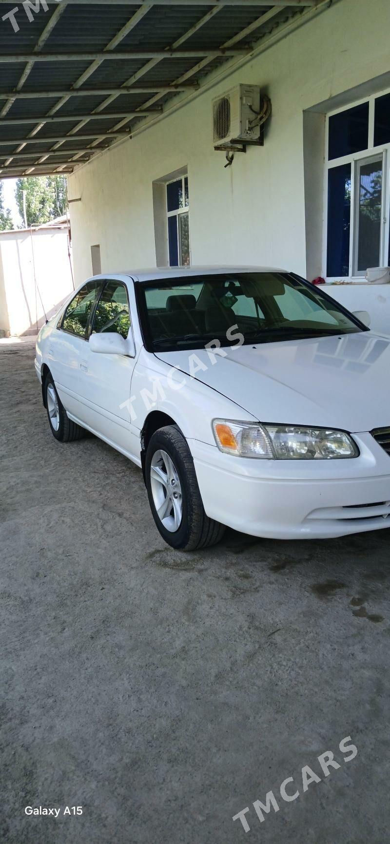 Toyota Camry 2001 - 142 000 TMT - Gubadag - img 3