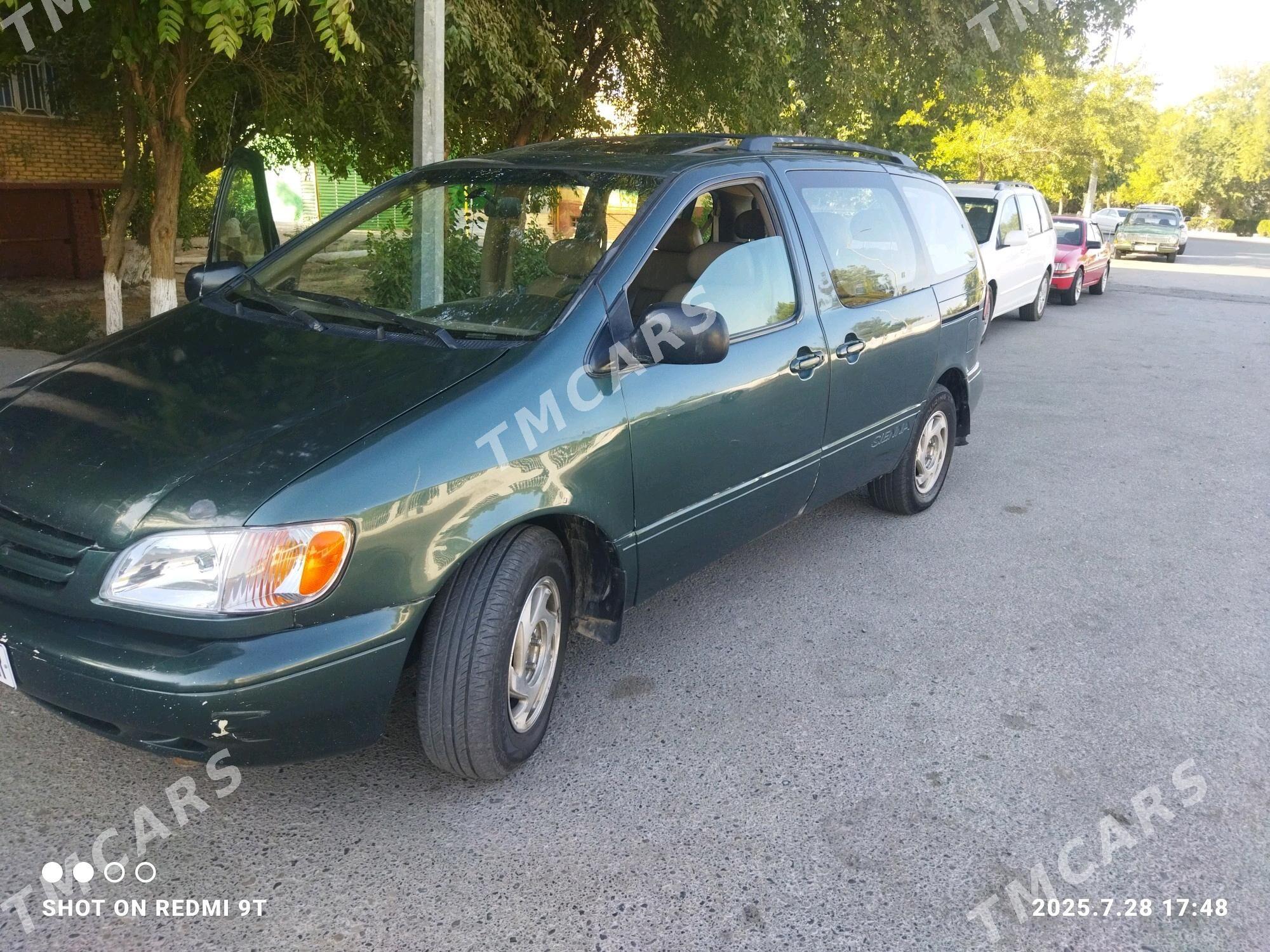 Toyota Sienna 2000 - 130 000 TMT - Мары - img 6