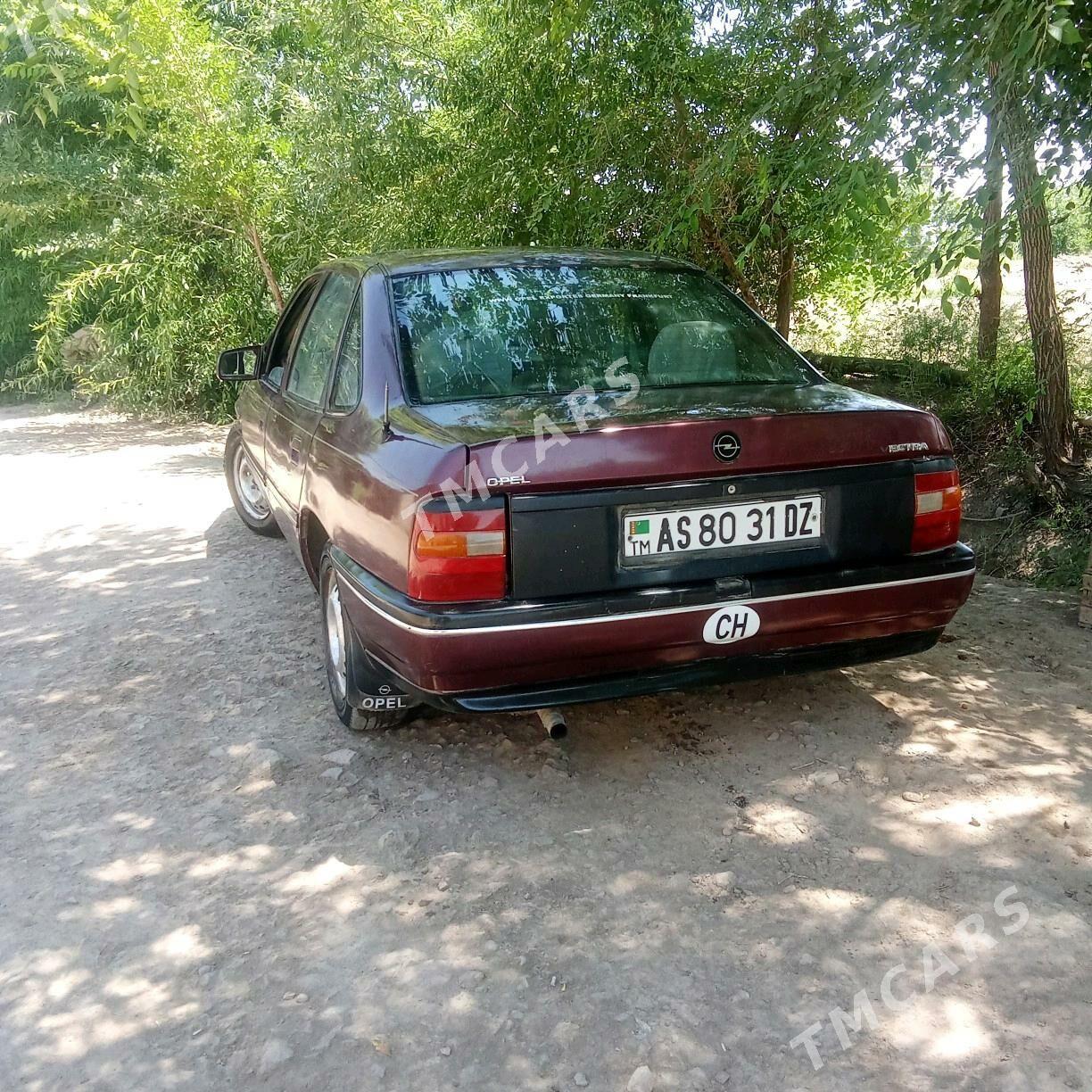 Opel Vectra 1990 - 28 000 TMT - Gubadag - img 3