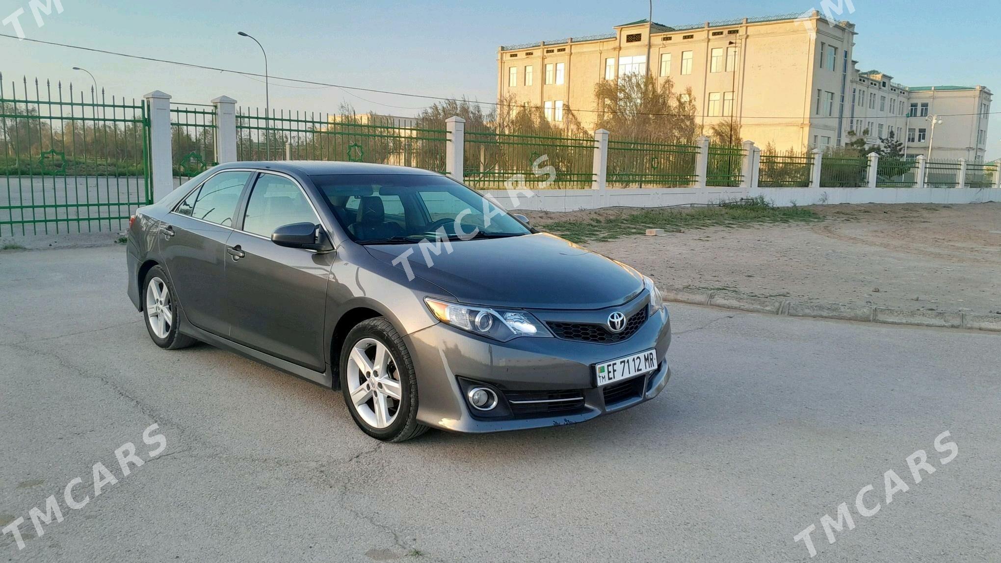 Toyota Camry 2012 - 218 000 TMT - Ёлётен - img 9