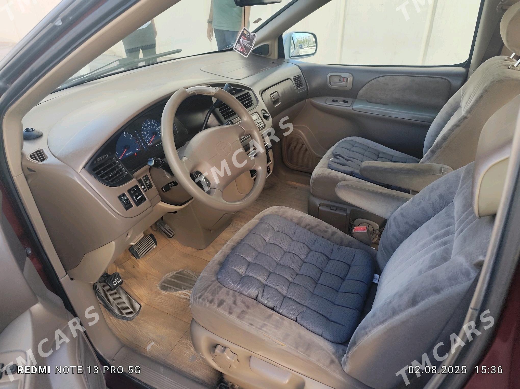 Toyota Sienna 2001 - 137 000 TMT - Türkmenabat - img 6