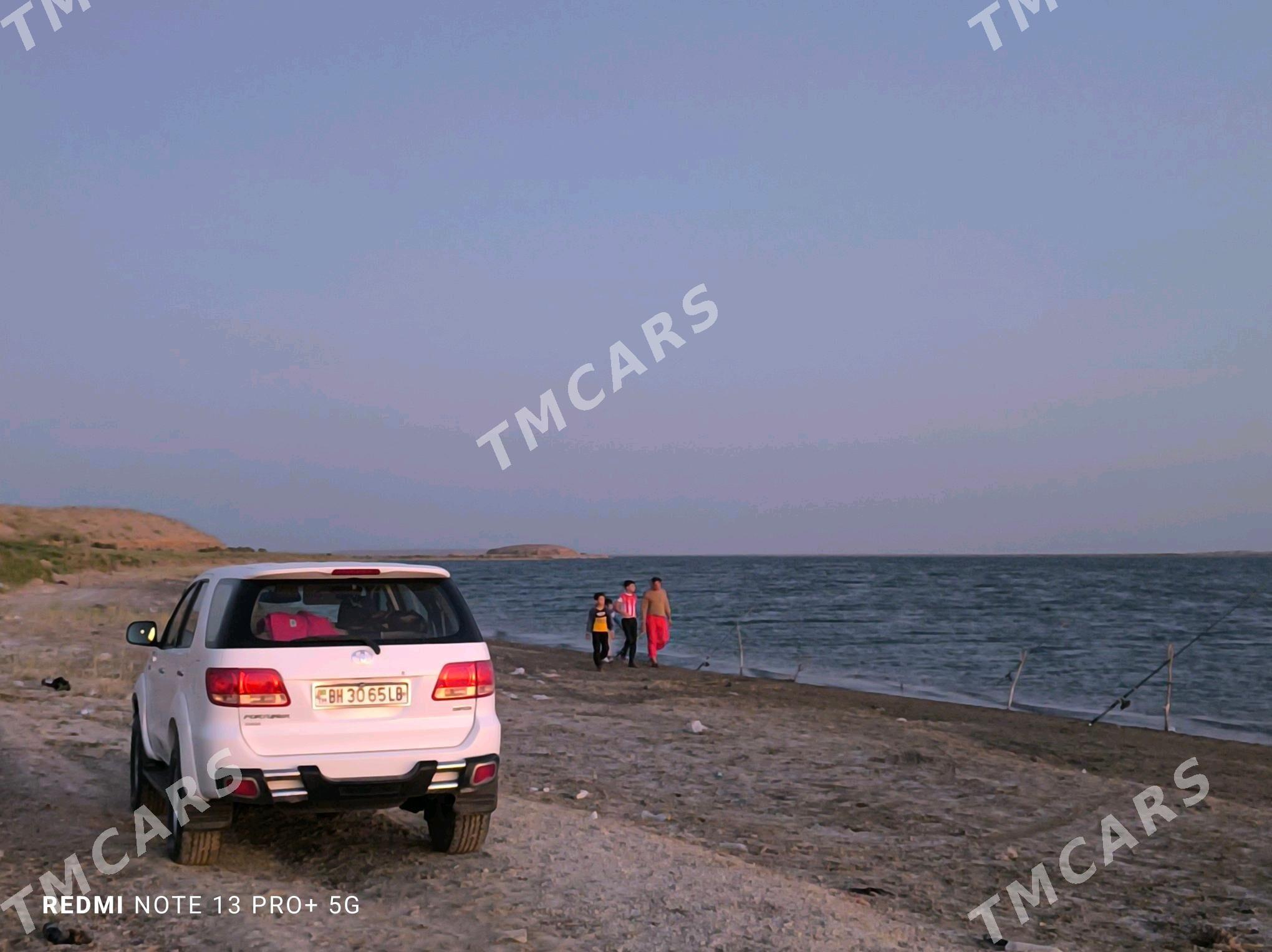 Toyota Fortuner 2008 - 260 000 TMT - Туркменабат - img 4