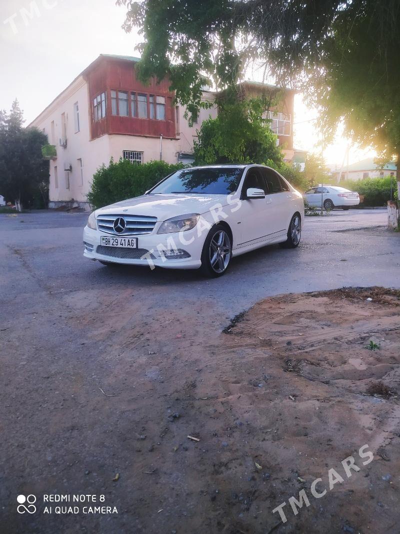 Mercedes-Benz C350 2009 - 190 000 TMT - Aşgabat - img 9